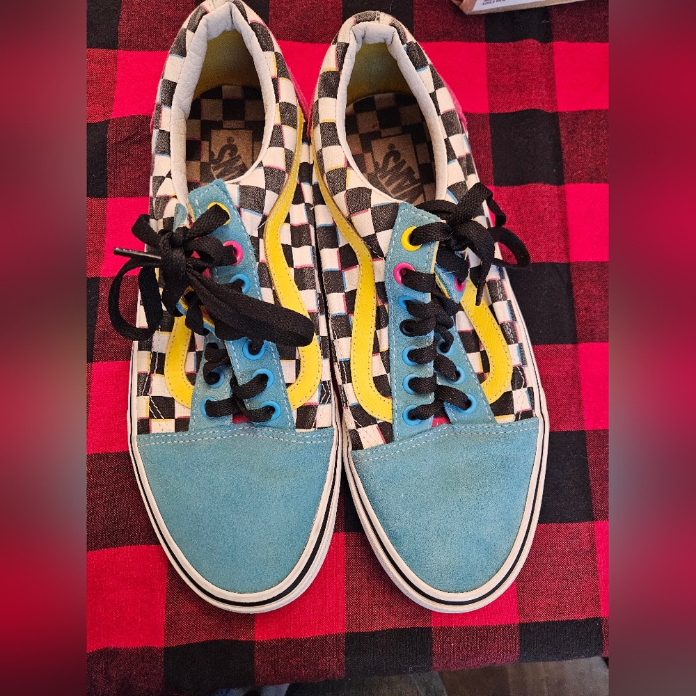 Vans 80's style shoes M9.5 or W11
